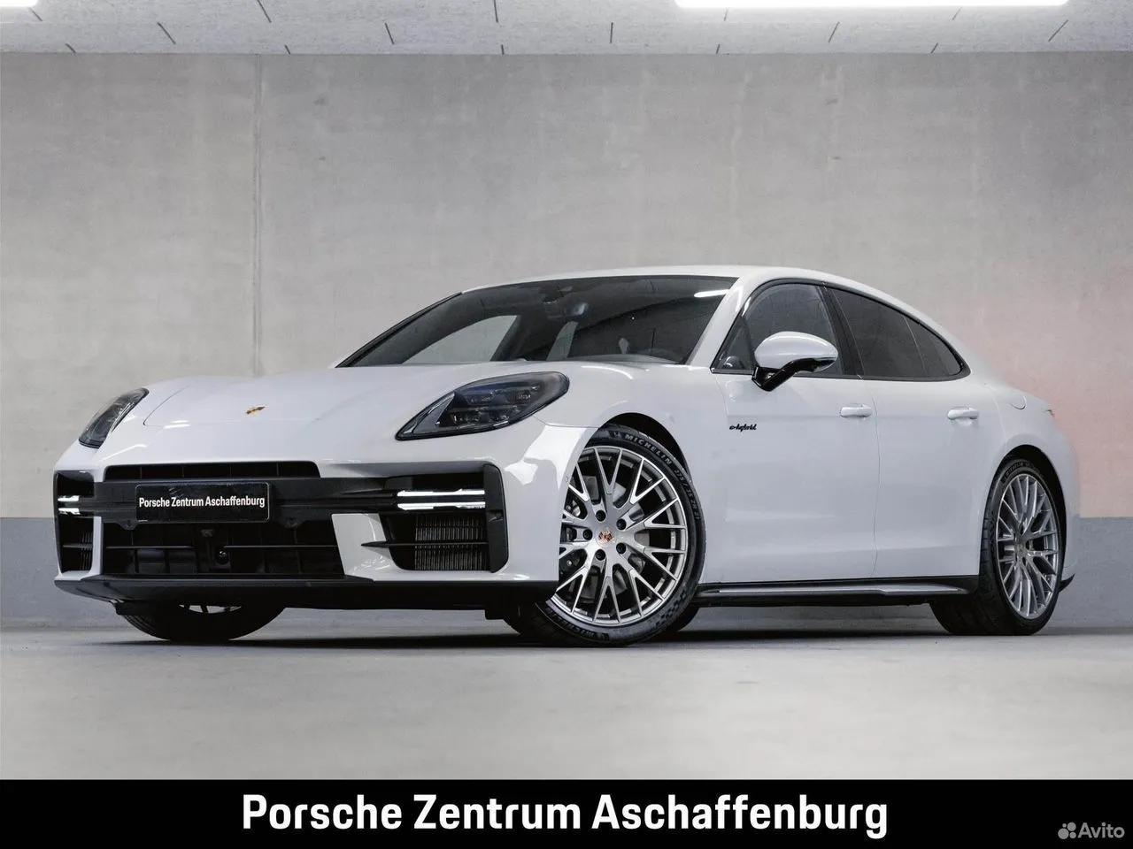 Porsche Panamera 4