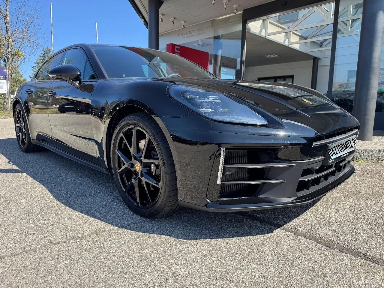 Porsche Panamera 4