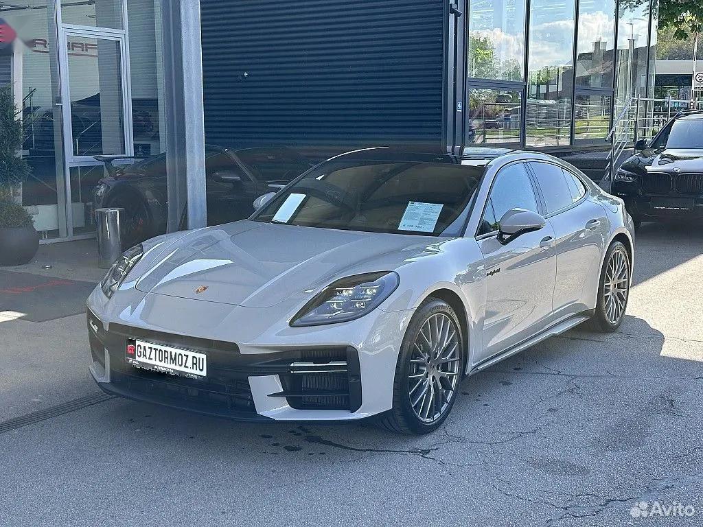 Porsche Panamera 4