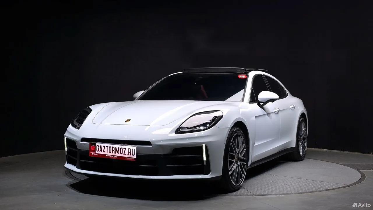 Porsche Panamera 4