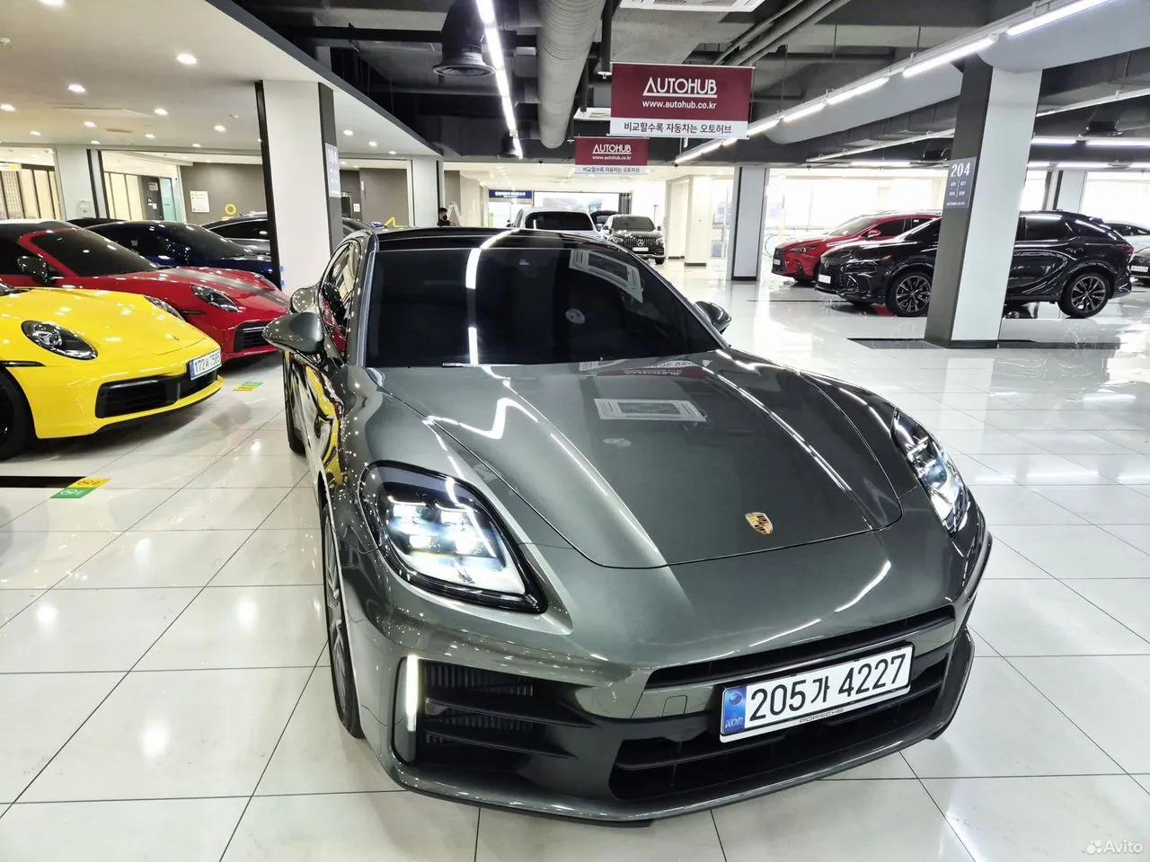 Porsche Panamera 4