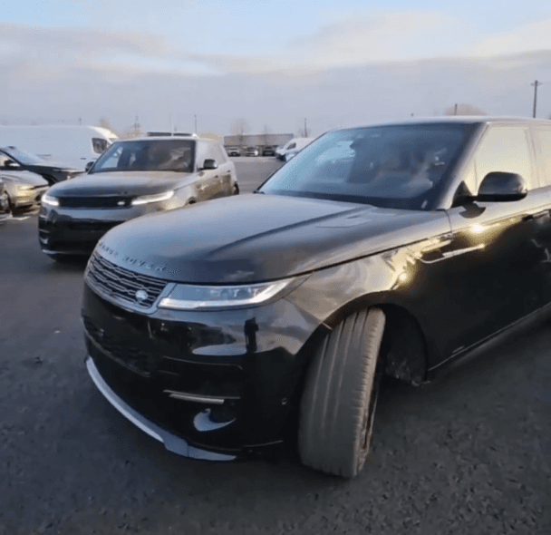 Два красавца Range Rover Sport Autobiography 2024 уже в пути!