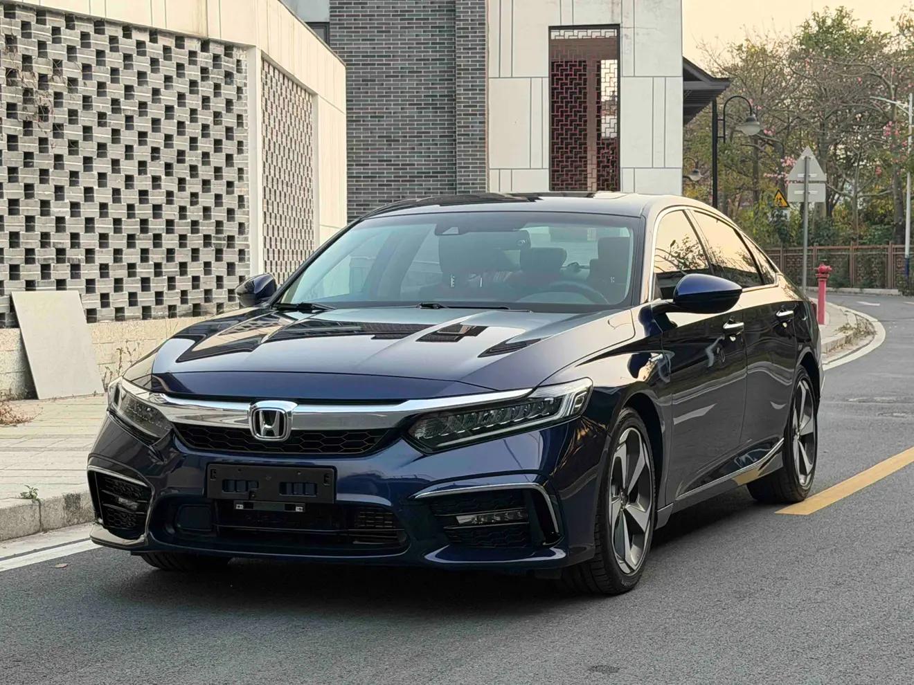 Honda Inspire 2020 г.