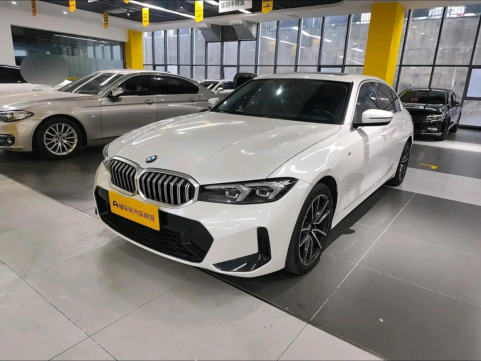 BMW 3 Series 2024 г. 24707 км.