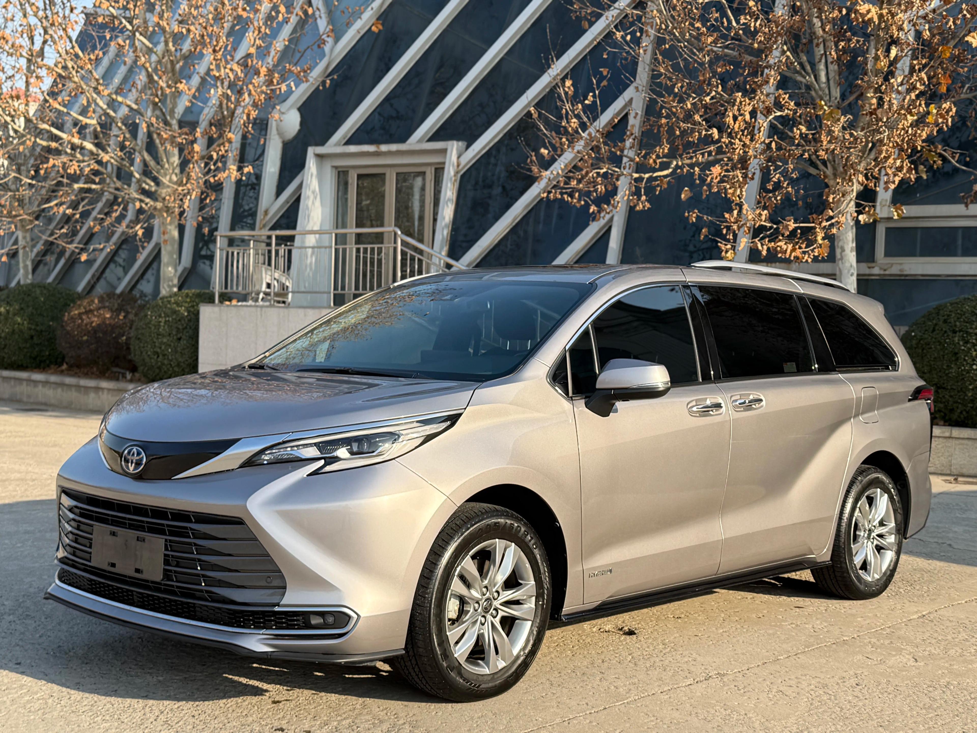 Toyota Sienna 2022 г. 76059 км.