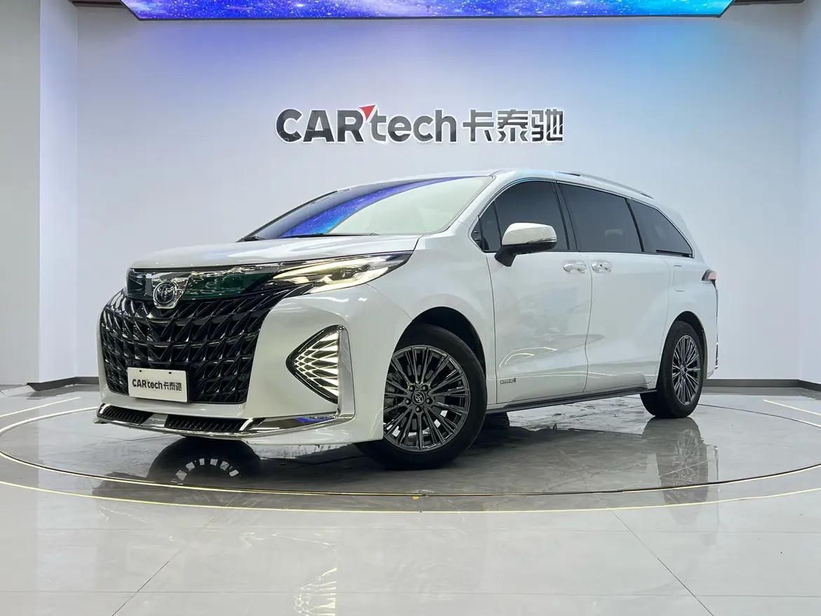 Toyota Sienna 2023 г. 59024 км.