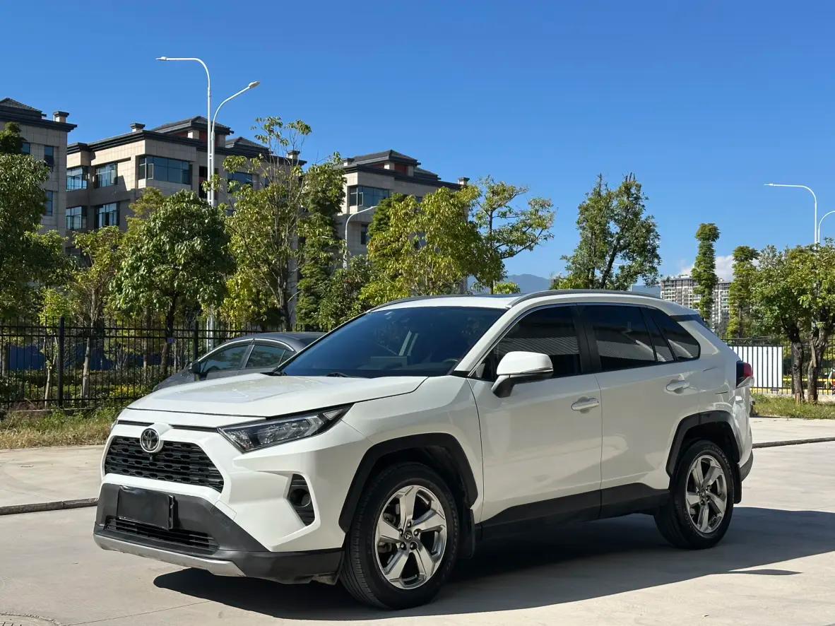 Toyota RAV4 2020 г.