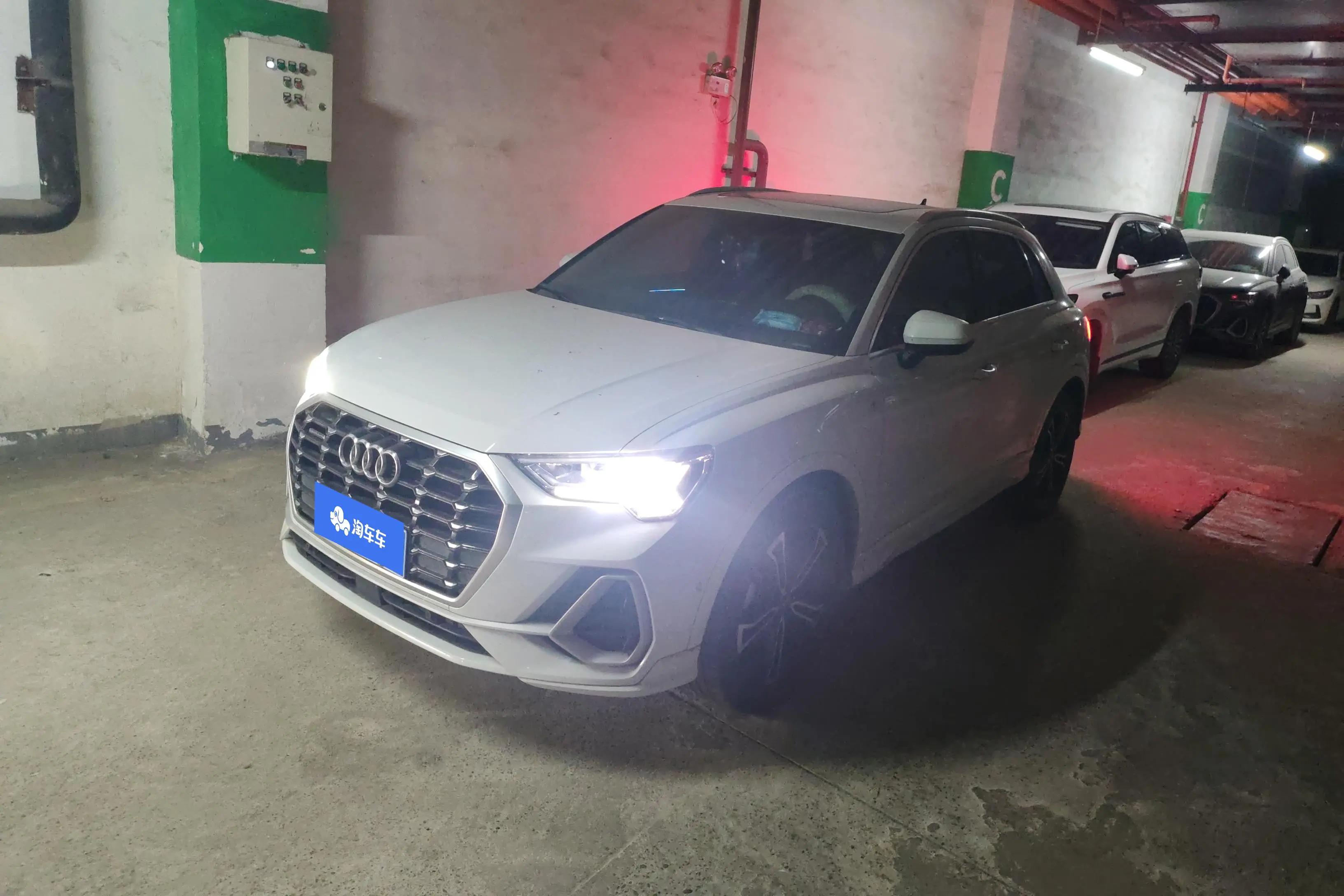Audi Q3 2021 г.