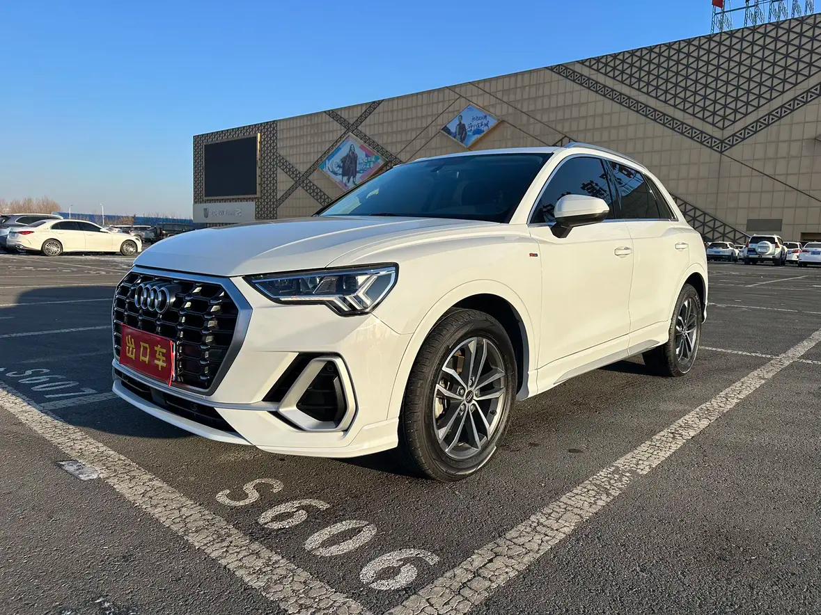 Audi Q3 2022 г. 36000 км.