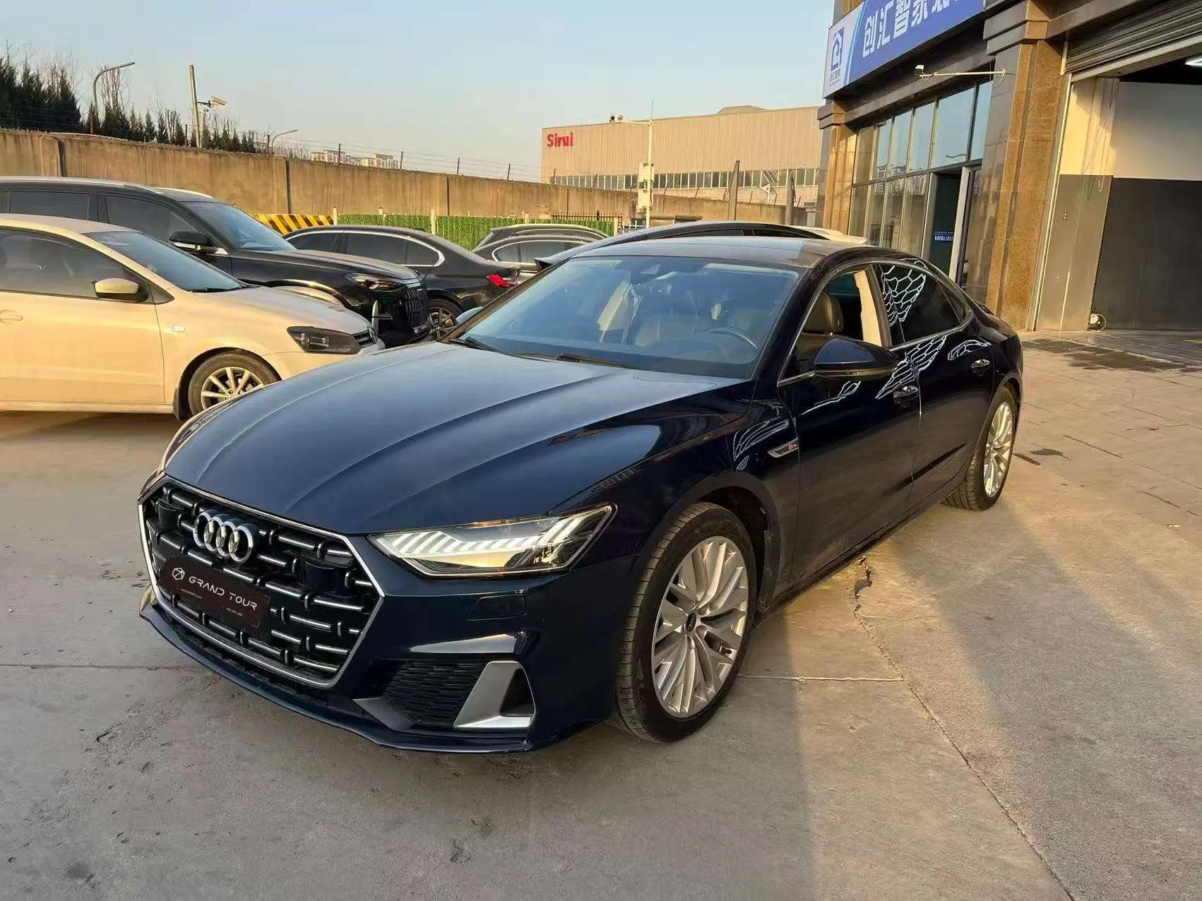 Audi A7L 2023 г. 54986 км.