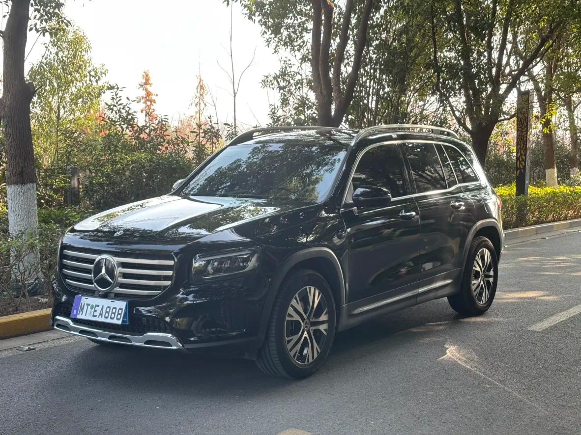Mercedes-Benz GLB 2025 г. 14110 км.