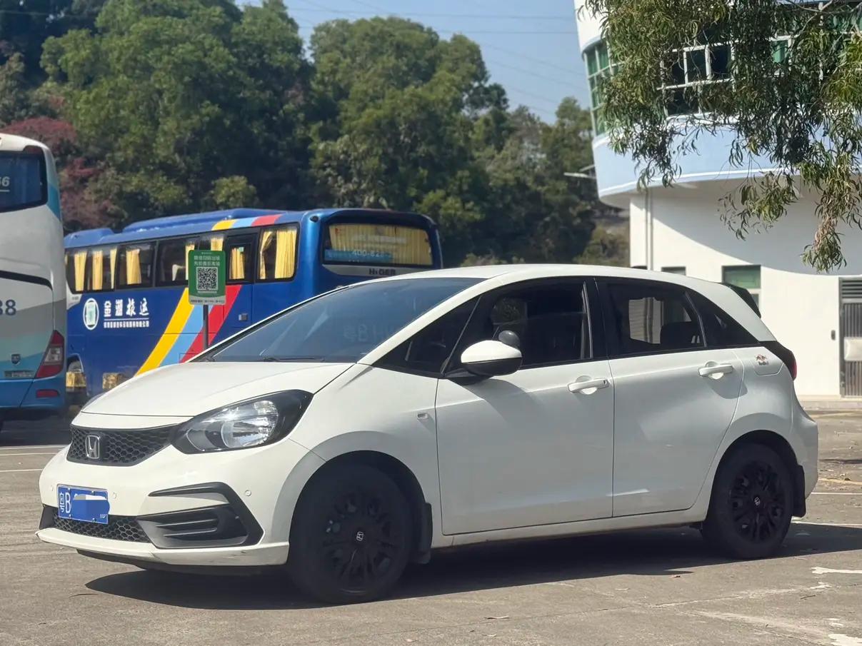 Honda Fit 2022 г. 34205 км.