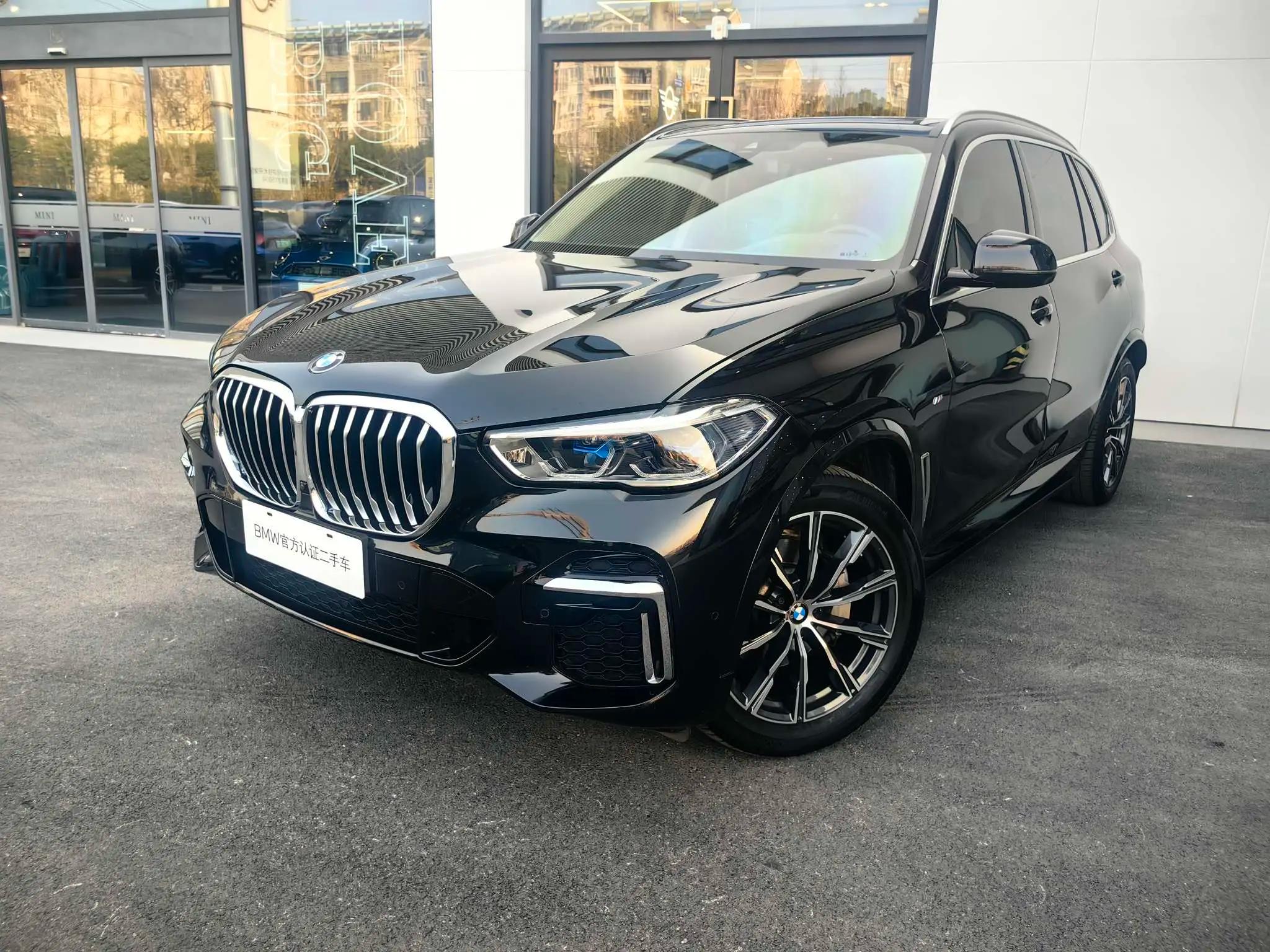 BMW X5 2023 г. 52436 км.