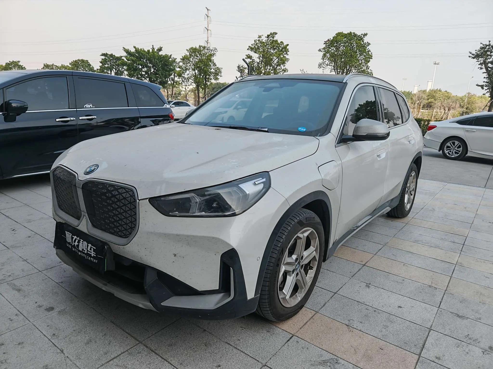 BMW iX1 2024 г.