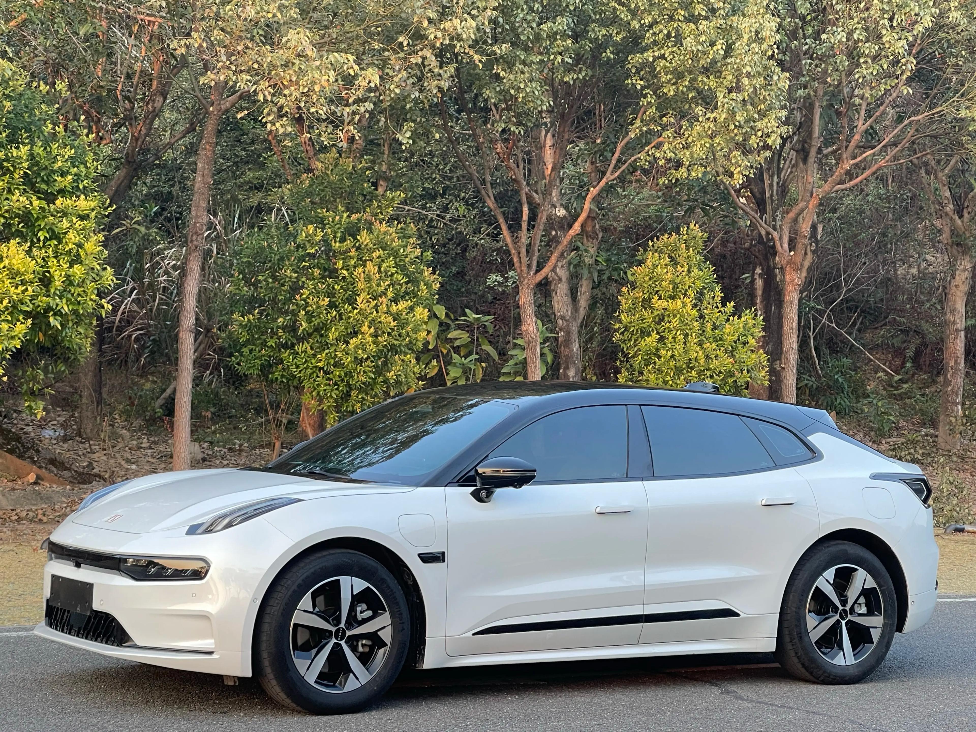 ZEEKR 001 2023 г. 47117 км.