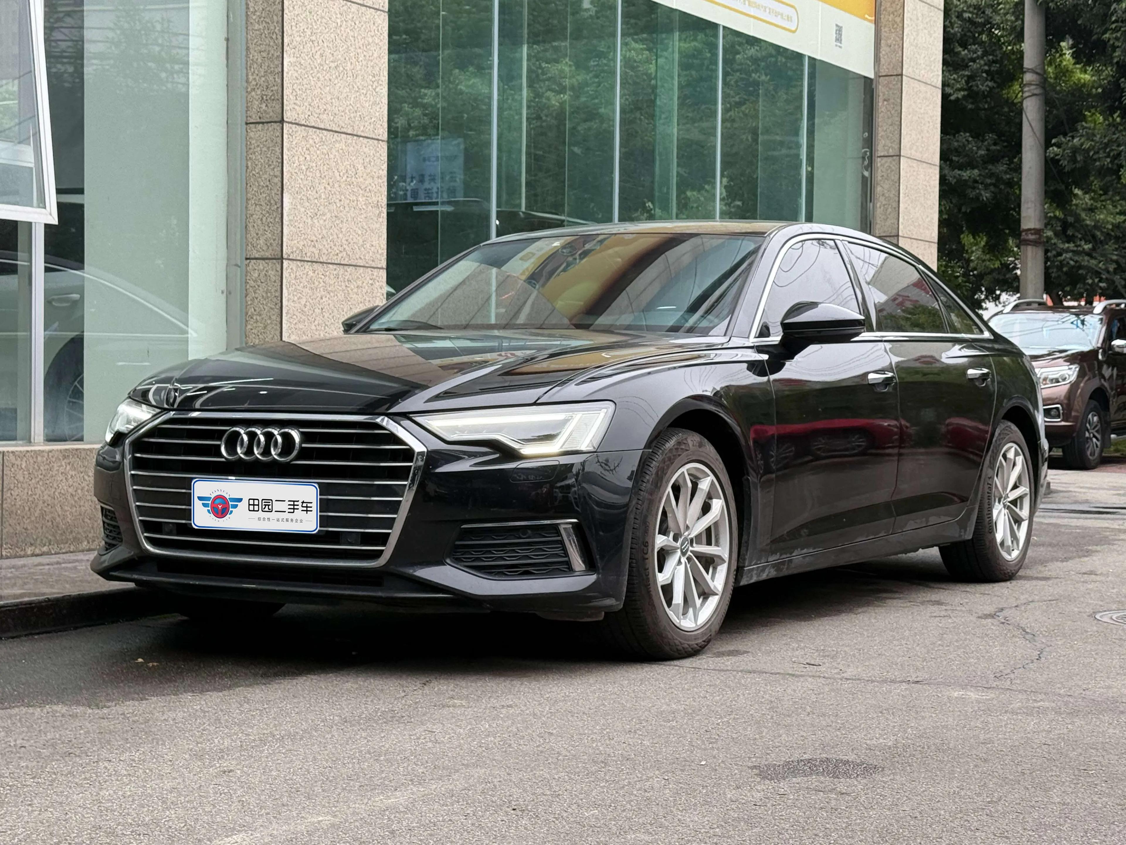 Audi A6L 2021 г. 99130 км.