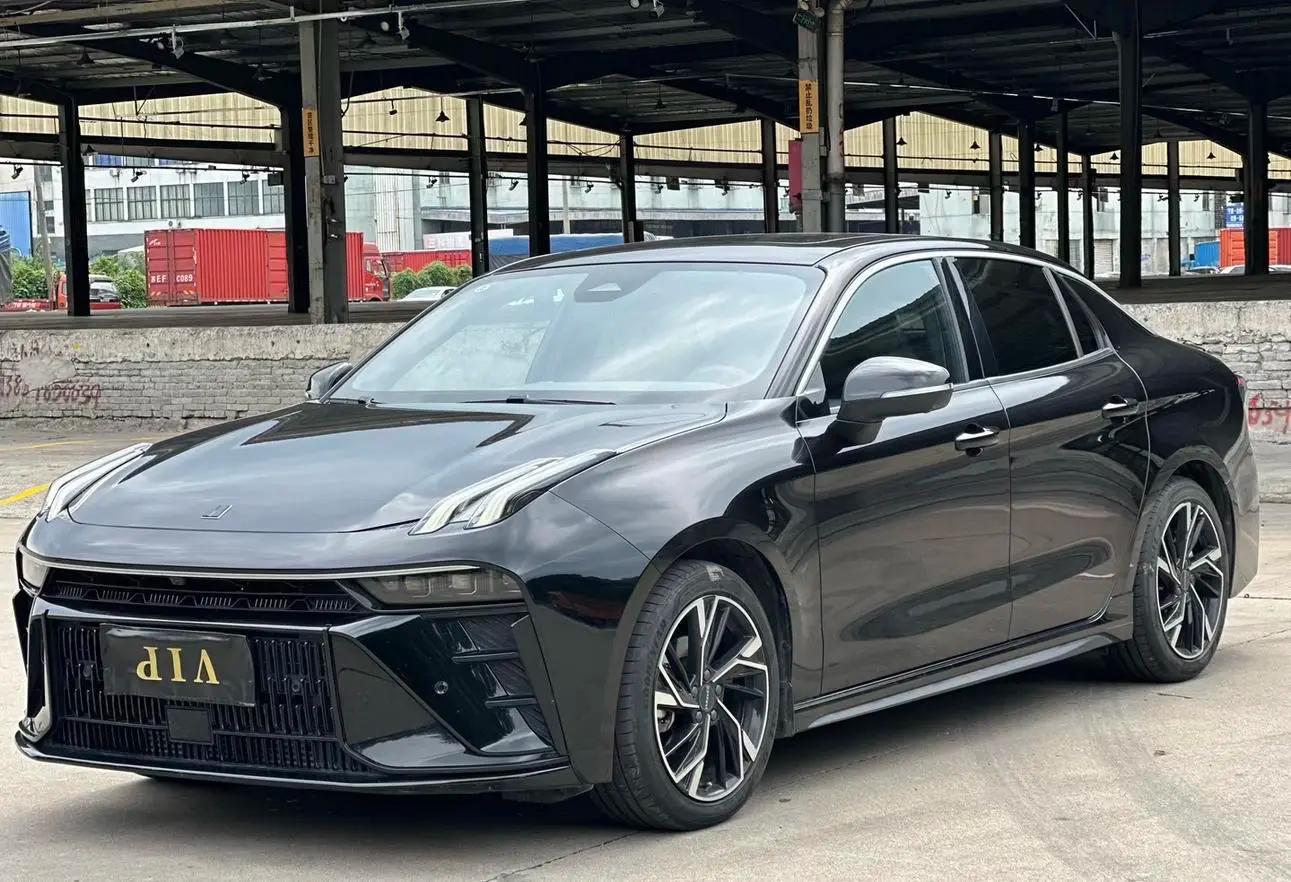 Lynk & Co 03 2022 г. 10047 км.