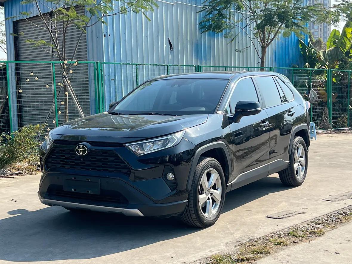 Toyota RAV4 2021 г.