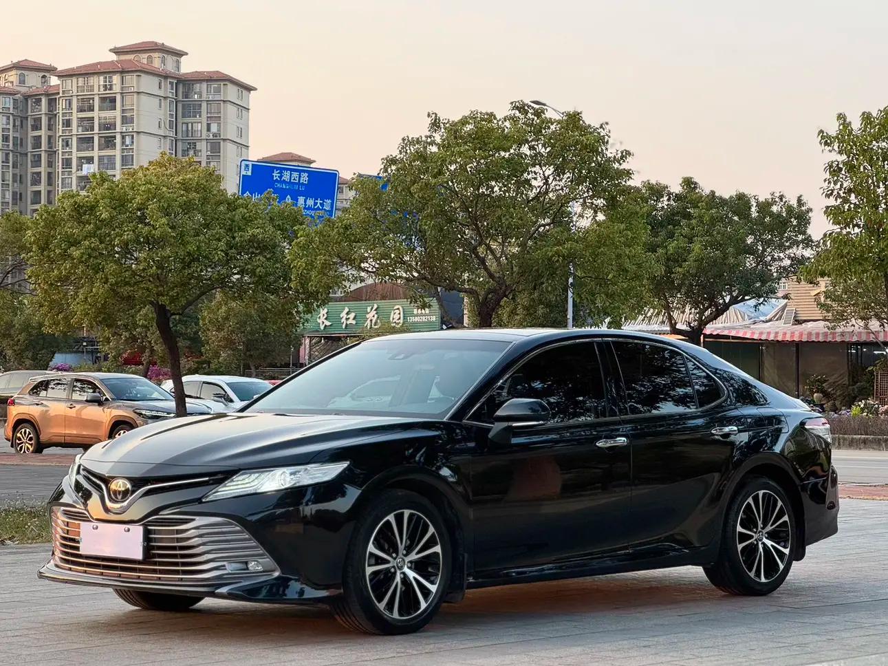 Toyota Camry 2019 г.