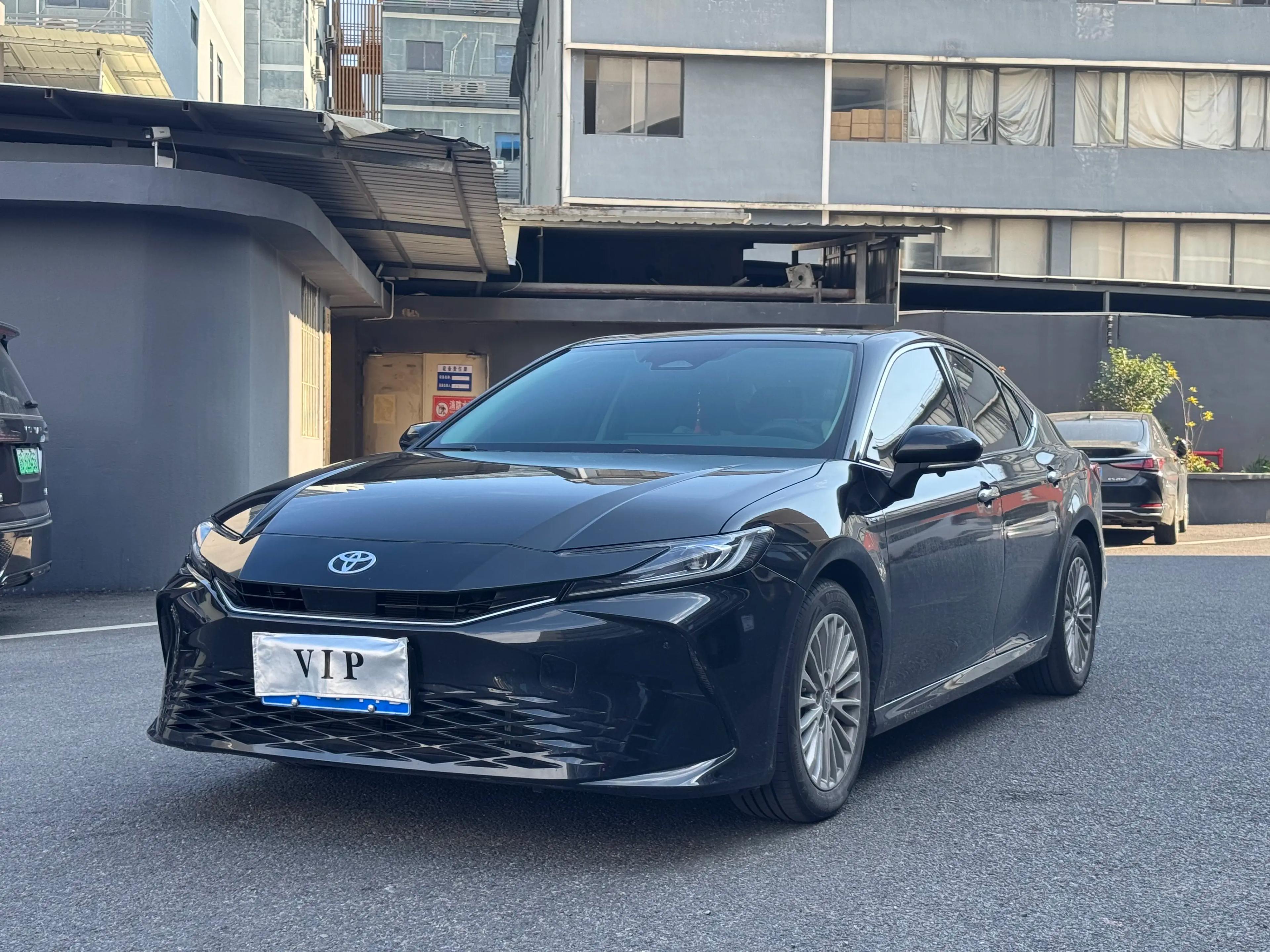 Toyota Camry 2024 г.