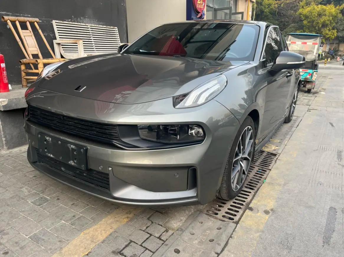 Lynk & Co 03 2022 г. 22102 км.