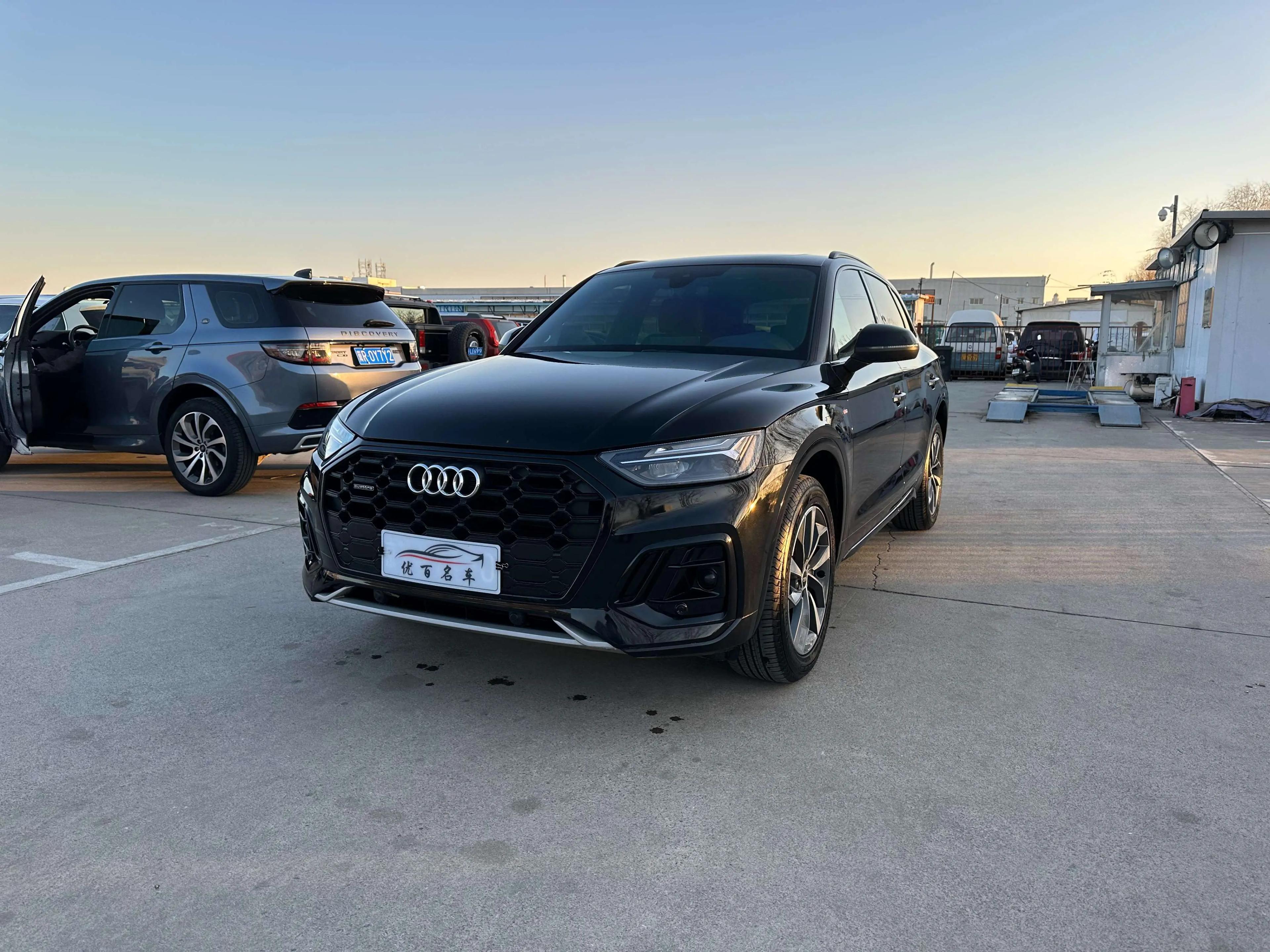 Audi Q5L 2023 г. 61113 км.