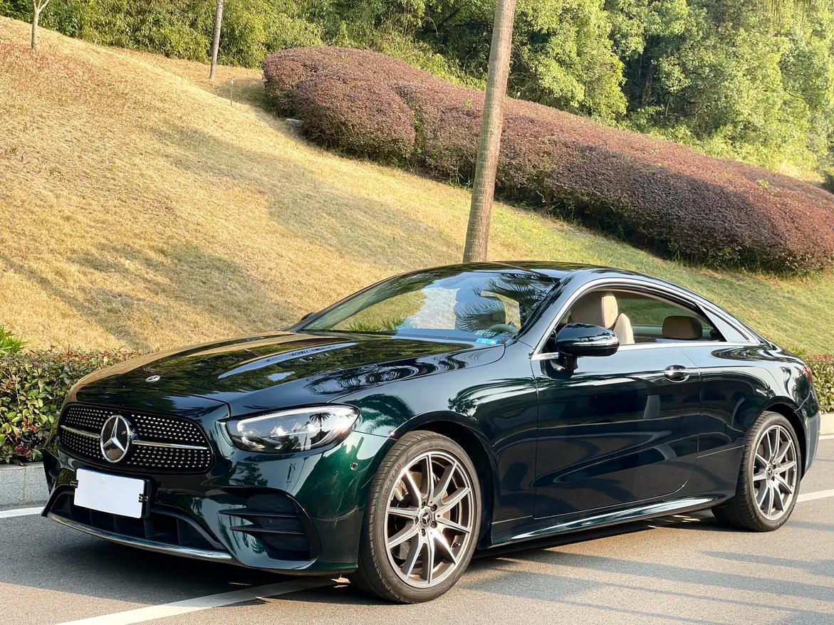 Mercedes-Benz E-Class 2023 г. 54131 км.