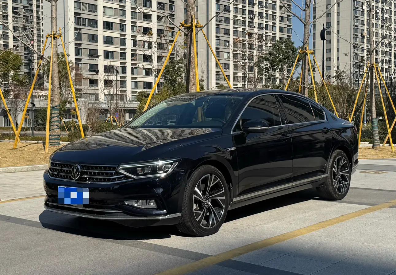 Volkswagen Magotan 2022 г. 40067 км.