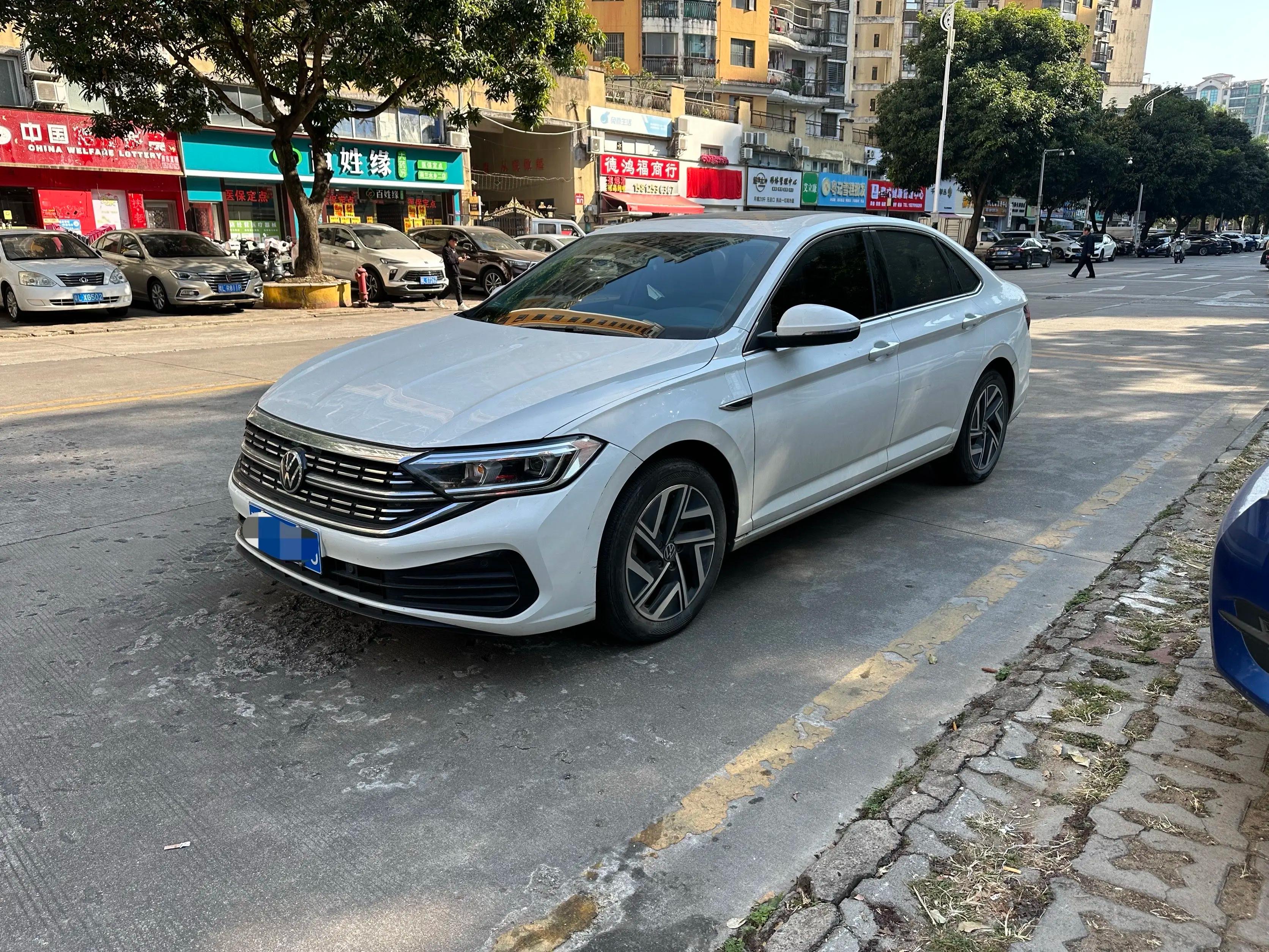 Volkswagen Sagitar 2023 г. 27041 км.