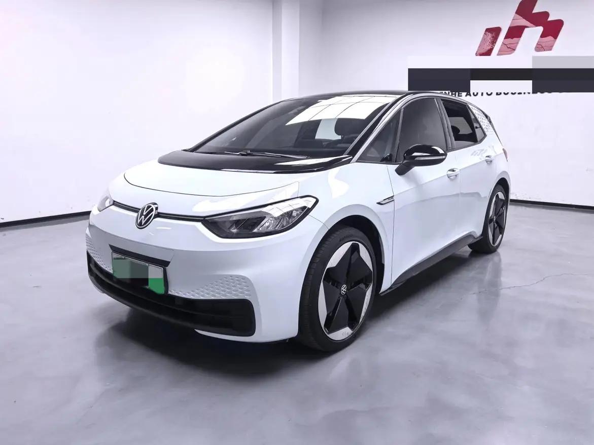 Volkswagen ID.3 2023 г. 28108 км.