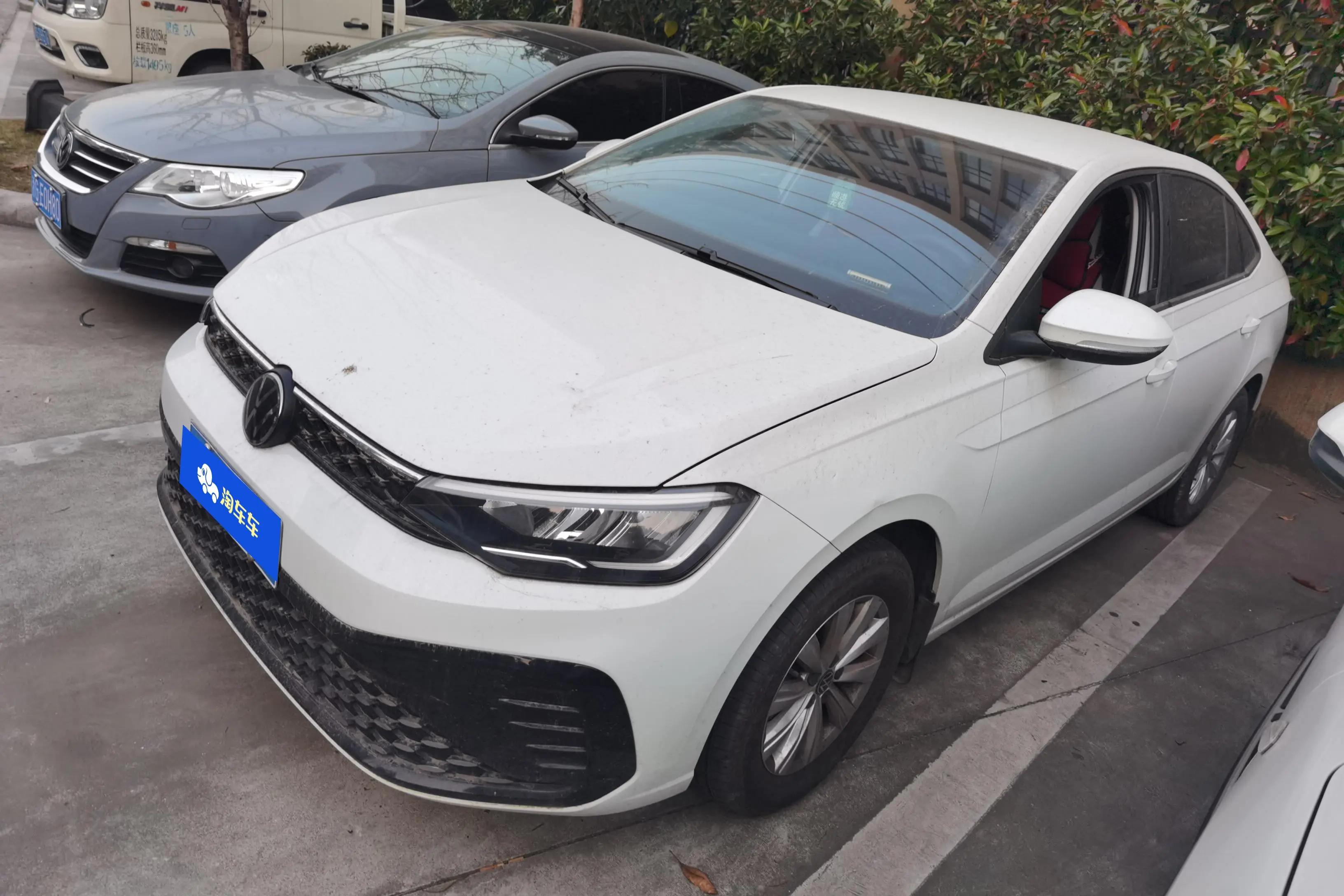 Volkswagen Lavida 2024 г. 12942 км.