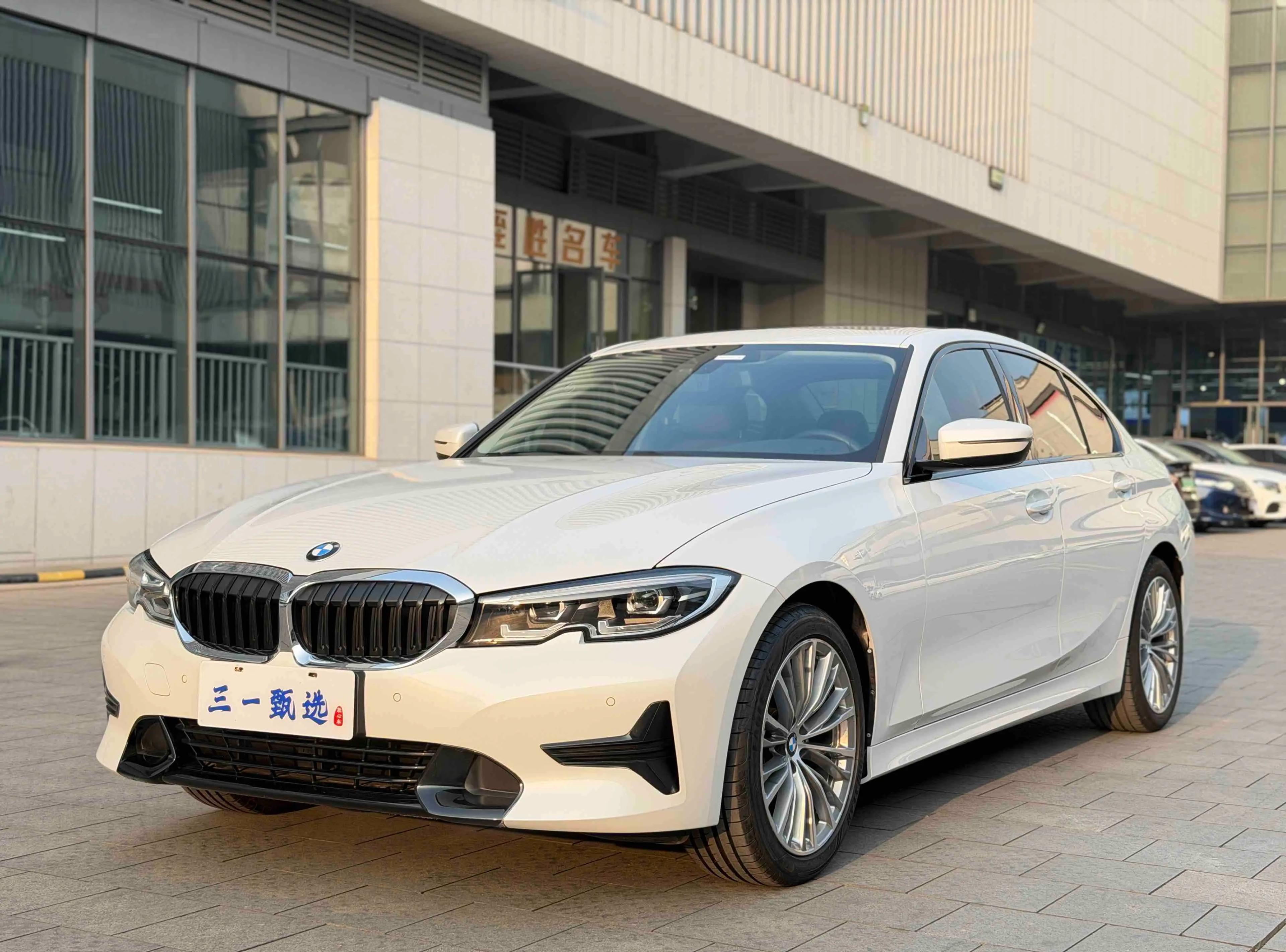 BMW 3 Series 2021 г. 35000 км.