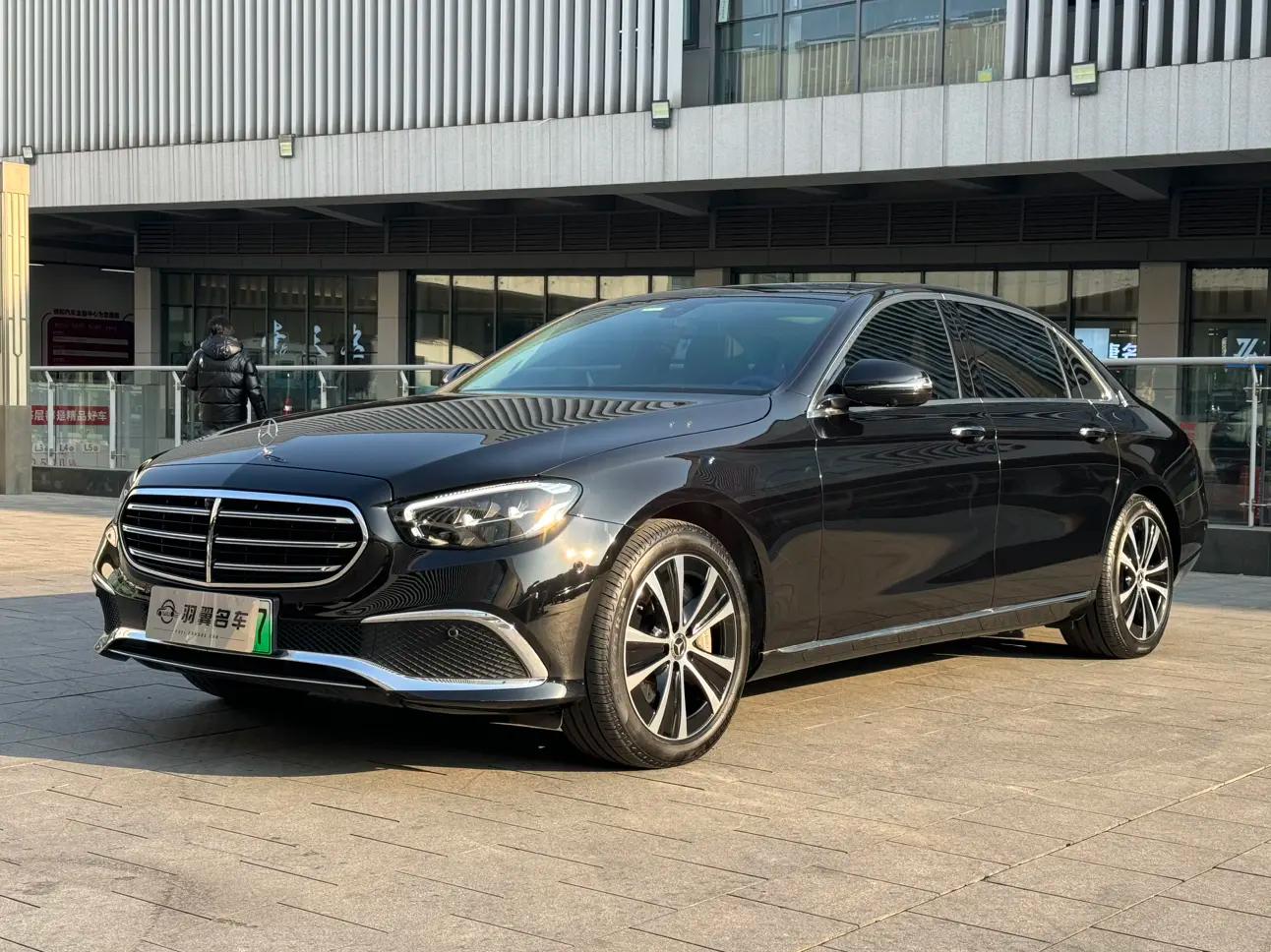 Mercedes-Benz E-Class PHEV 2023 г. 57136 км.