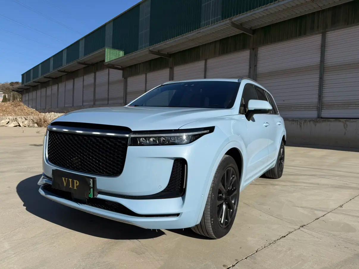 Lixiang ONE 2021 г. 100051 км.