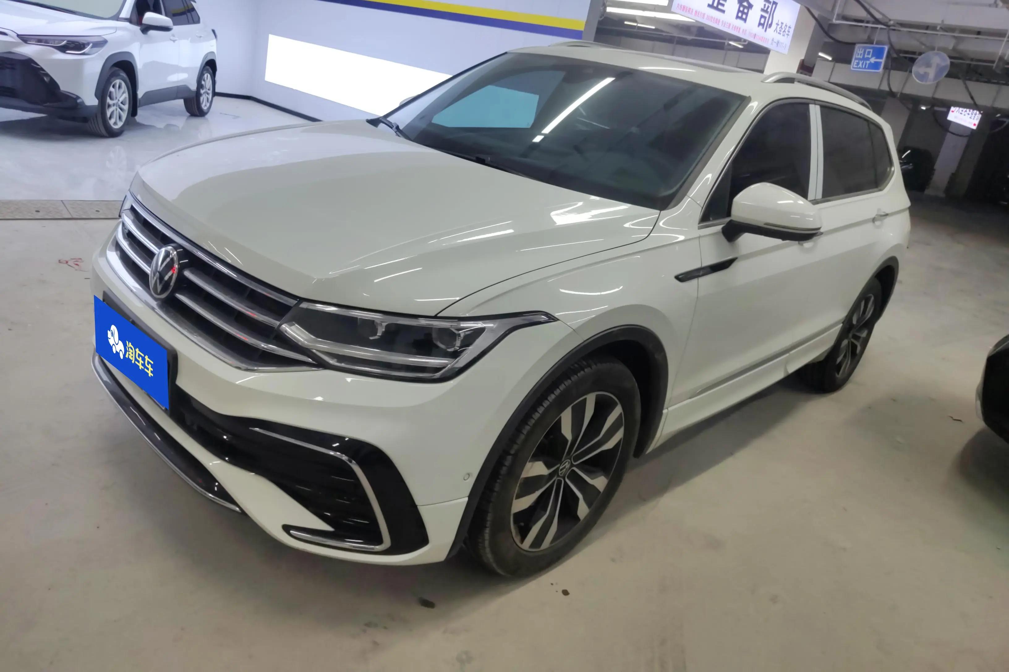 Volkswagen Tiguan L 2022 г. 44260 км.