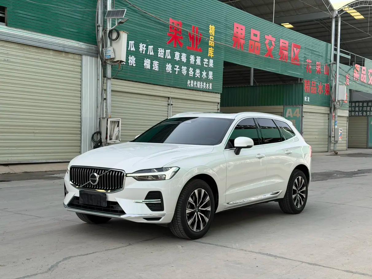 Volvo XC60 2022 г. 63000 км.