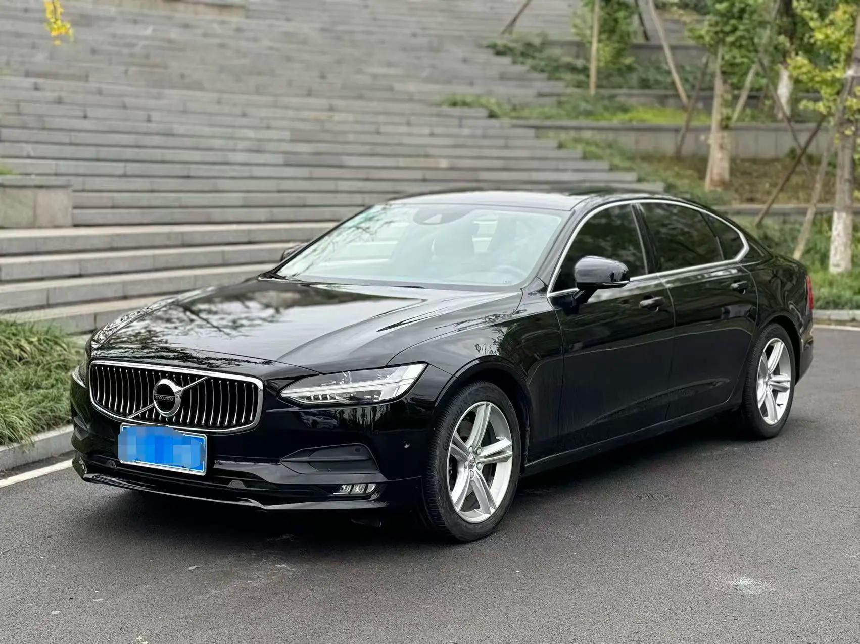Volvo S90 2018 г.