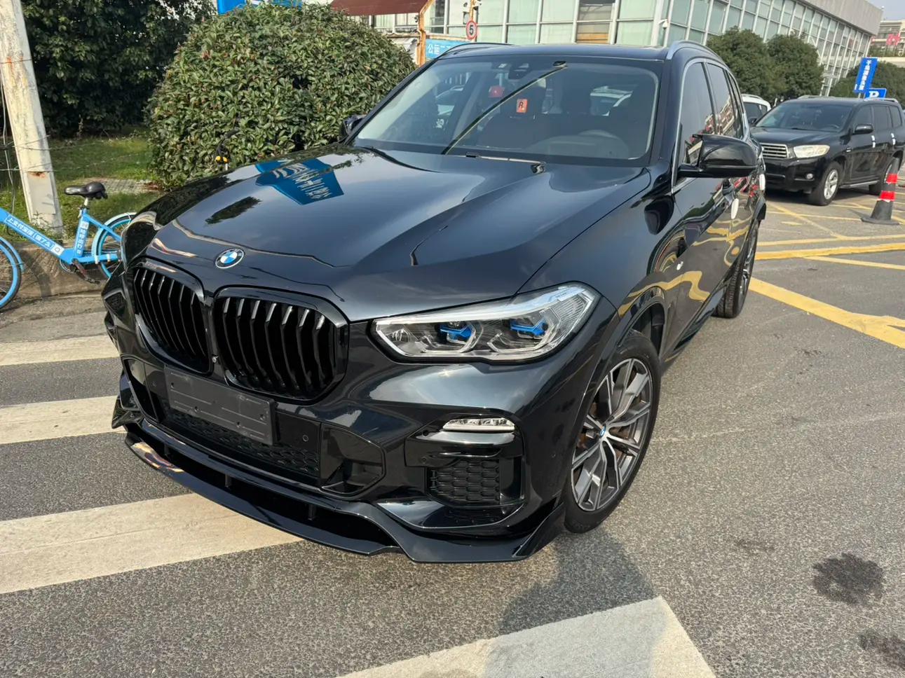 BMW X5 2021 г. 123104 км.
