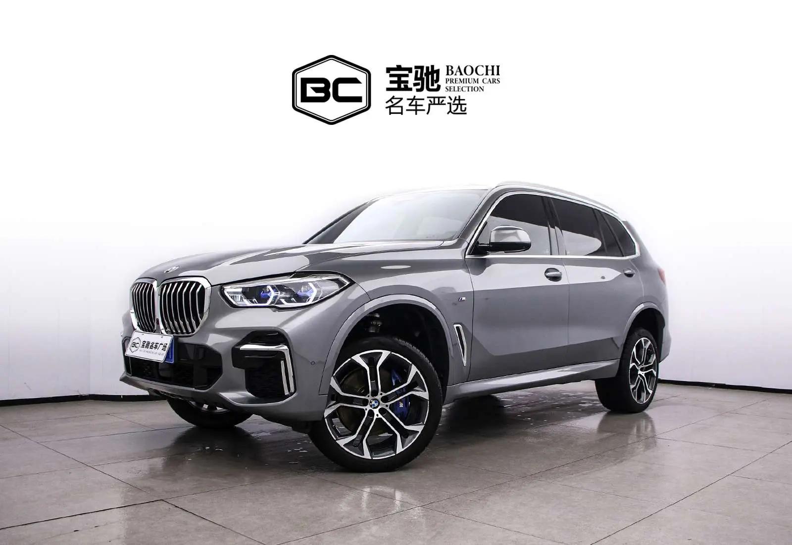 BMW X5 2023 г. 42817 км.