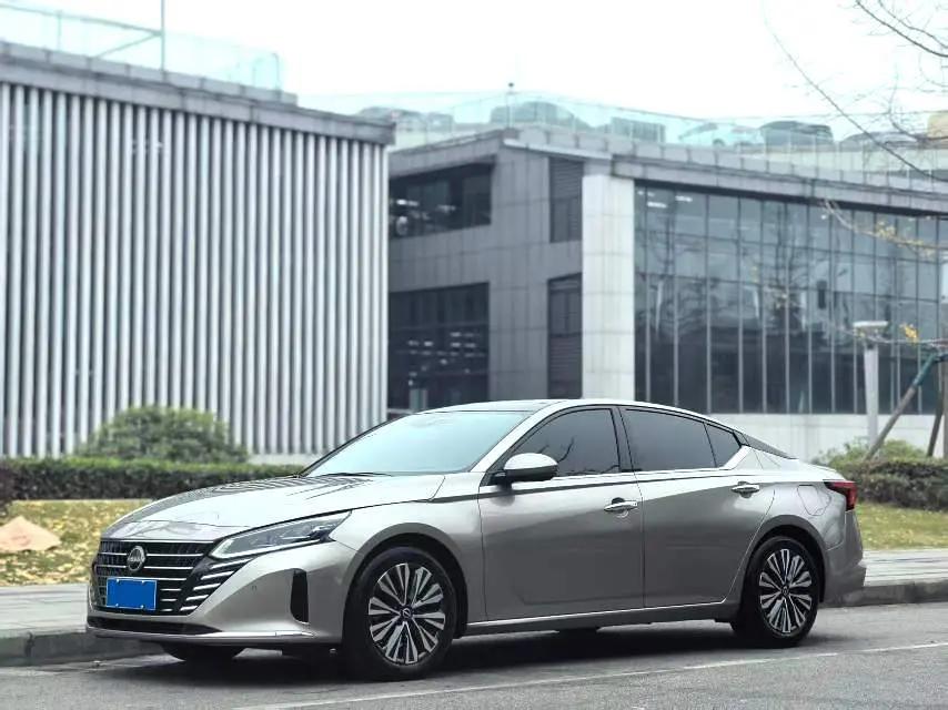 Nissan Altima 2022 г. 20034 км.