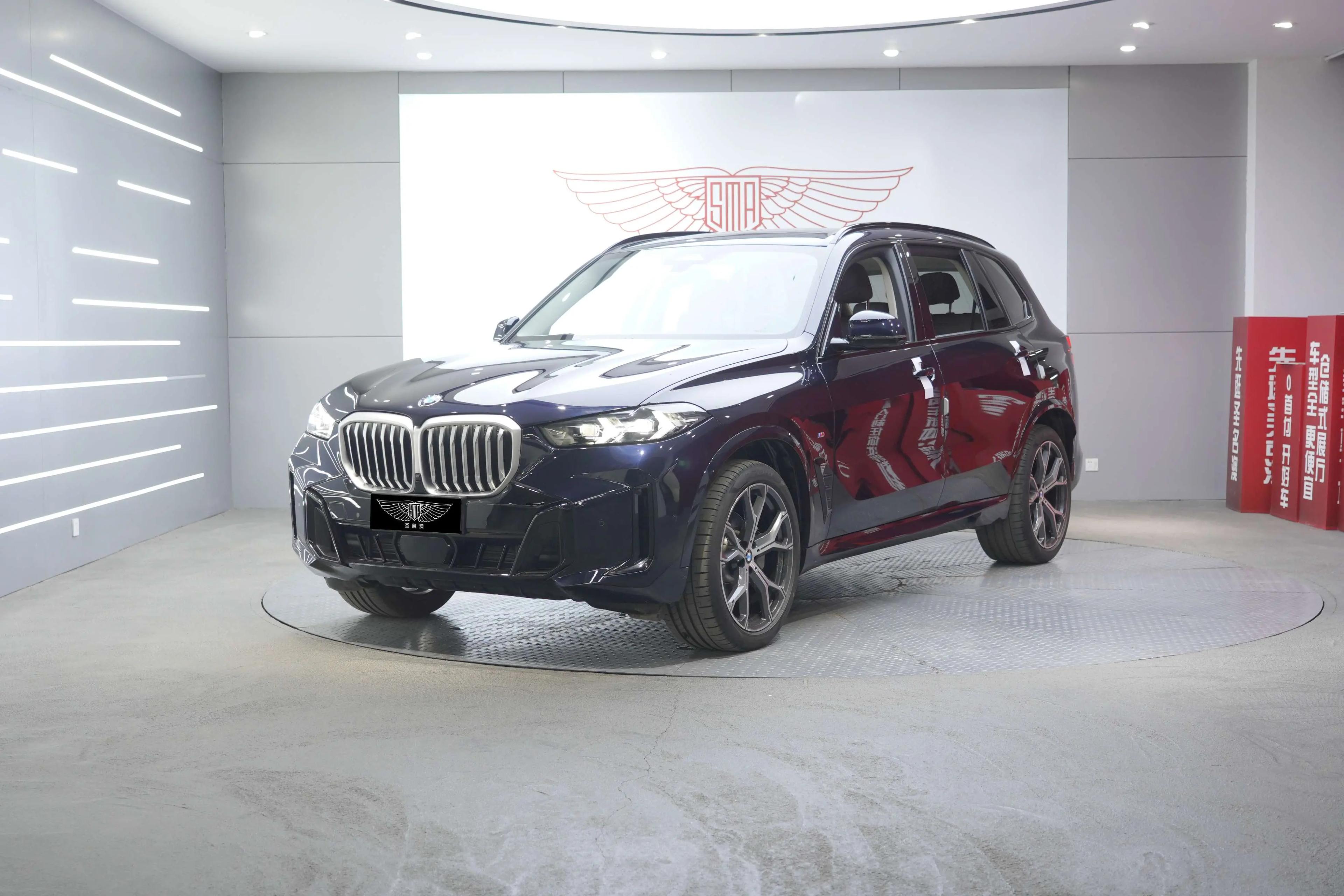 BMW X5 2024 г. 49032 км.