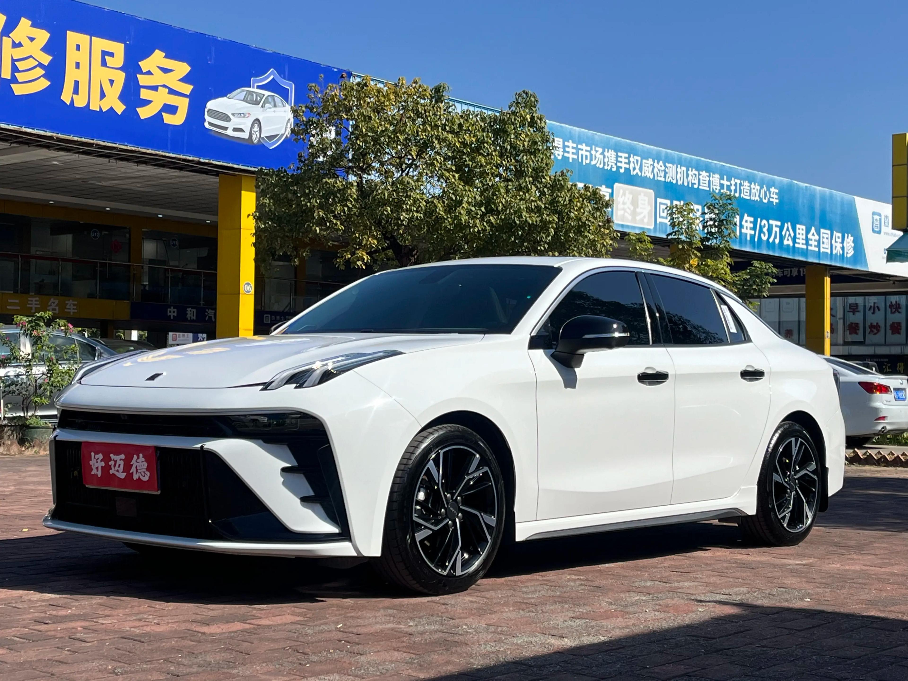 Lynk & Co 03 2024 г. 18080 км.