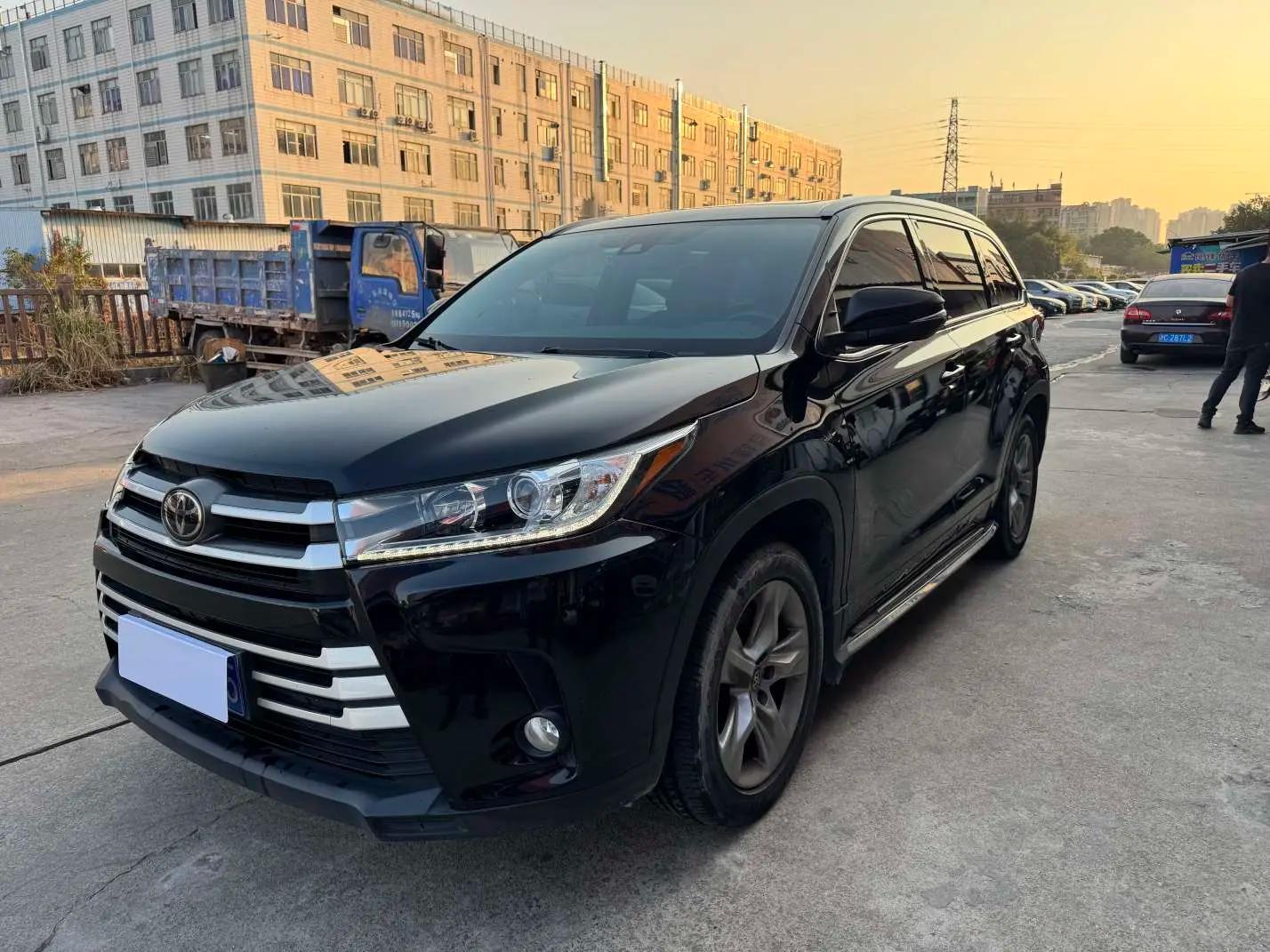 Toyota Highlander 2021 г. 121019 км.