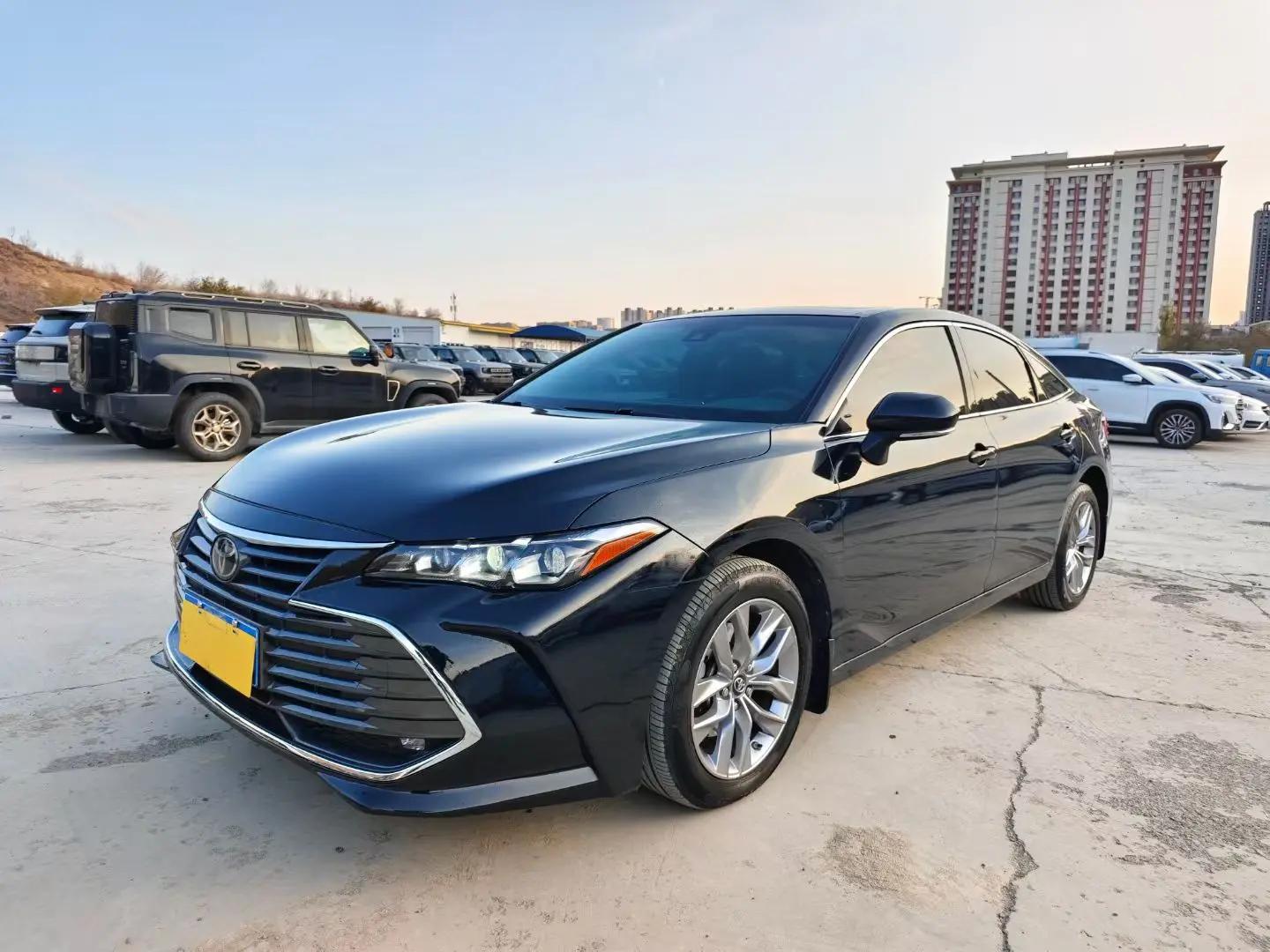 Toyota Avalon 2022 г. 90147 км.