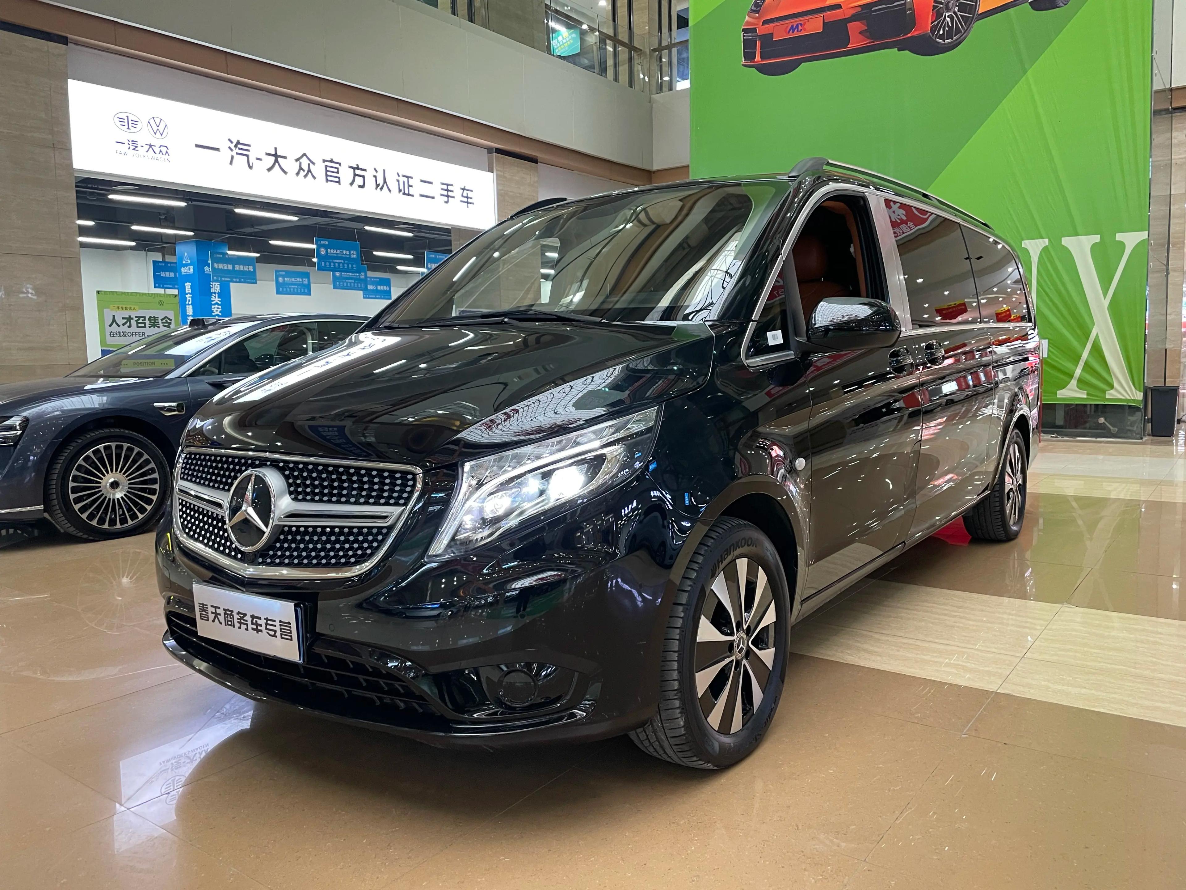 Mercedes-Benz Vito 2023 г. 40540 км.