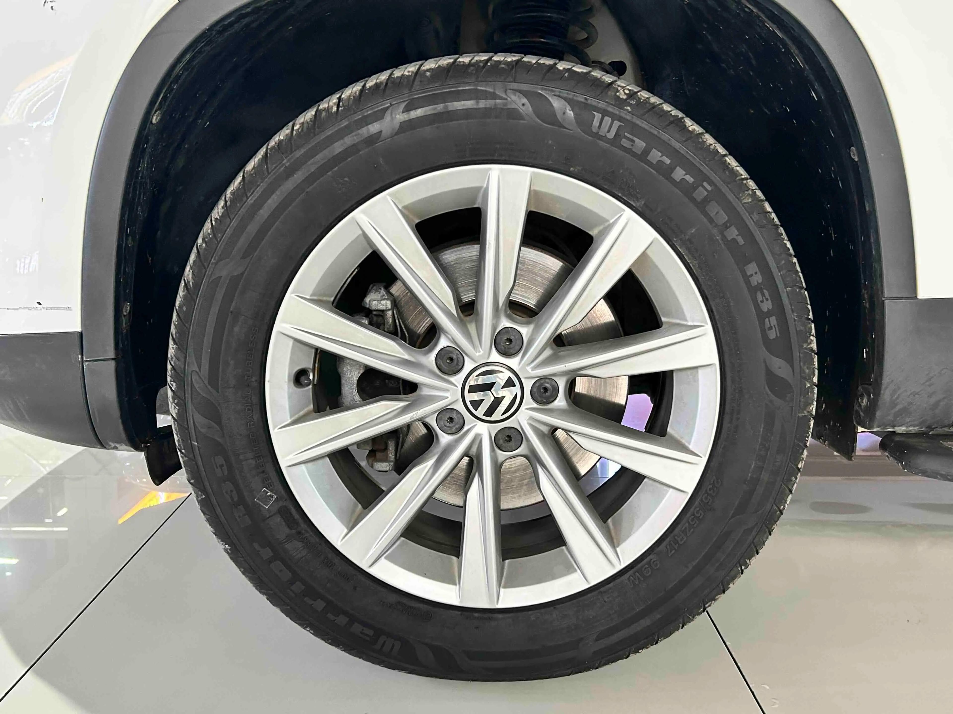 Volkswagen Tiguan 2019 г.