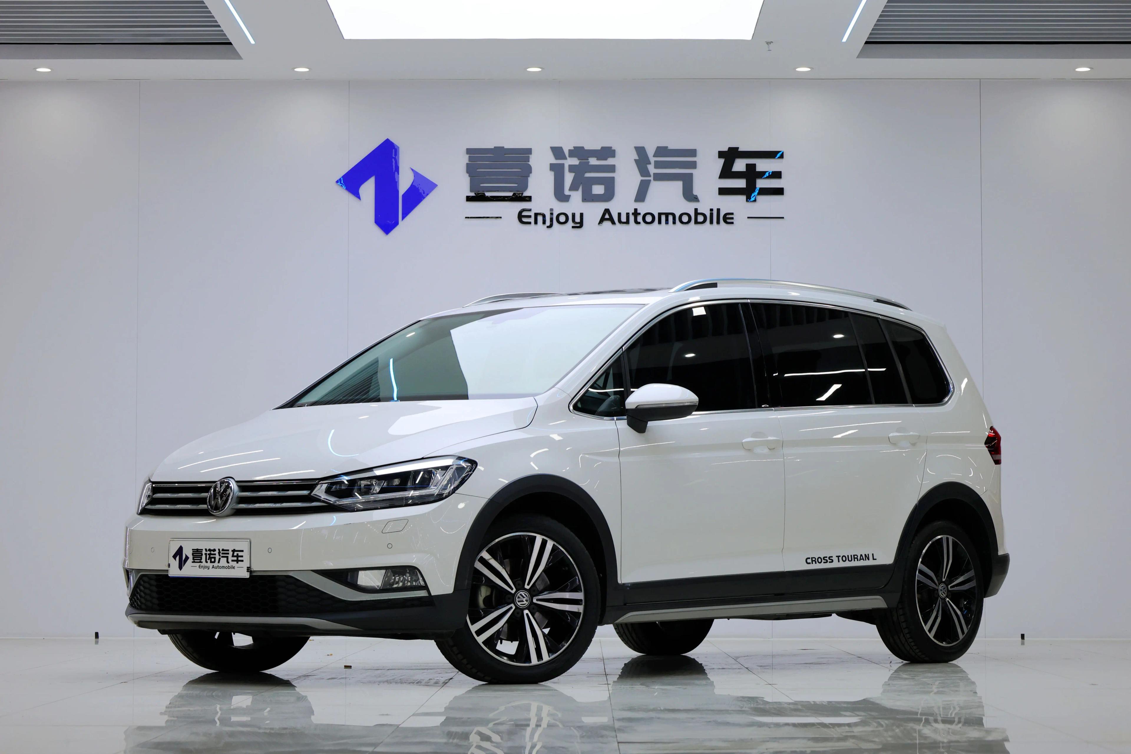 Volkswagen Touran L 2020 г.