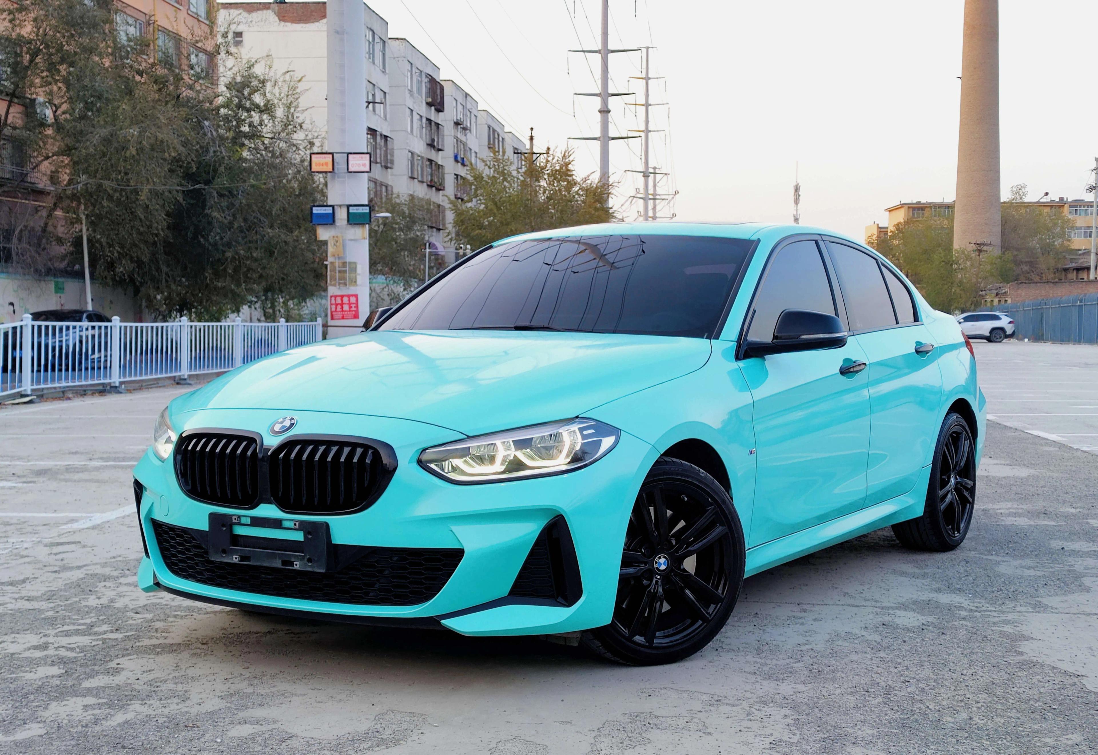 BMW 1 Series 2023 г. 30019 км.