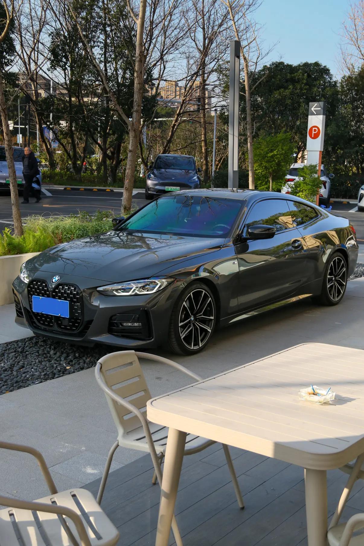 BMW 4 Series 2024 г. 14069 км.