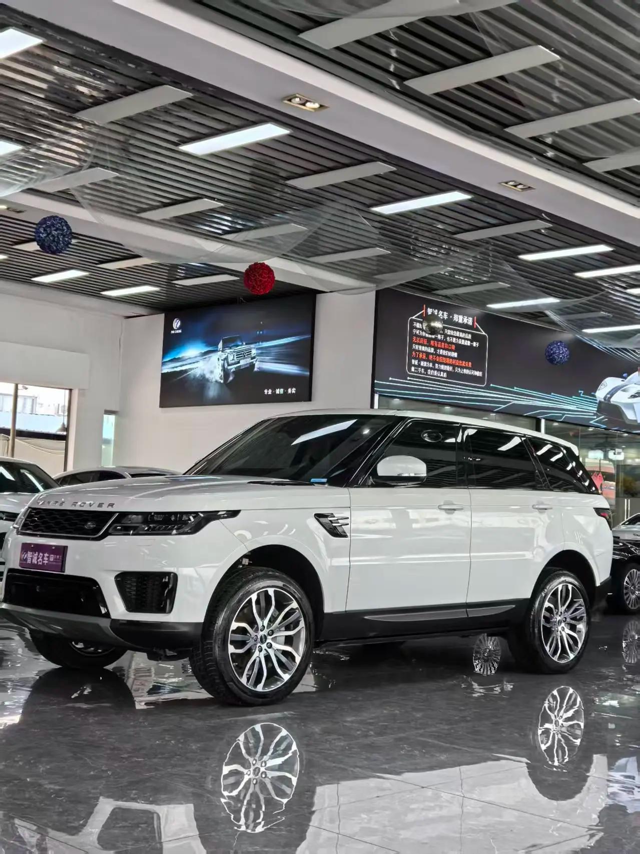 Land Rover Range Rover Sport 2021 г. 74049 км.